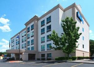 Comfort Inn West property photo