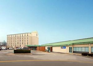 Comfort Inn The Pointe property photo