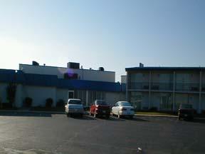 Econo Lodge Peru property photo