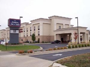 Hampton Inn Suites SpringfieldSouthwest property photo