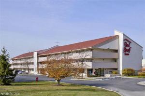 Red Roof Inn Chicago Northbrook Deerfield property photo