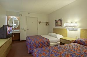 Red Roof Inn Chicago Hoffman Estates property photo