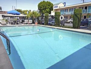 Travelodge Burbank-Glendale property photo