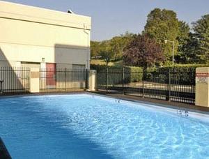 Howard Johnson Express Inn - Washington property photo