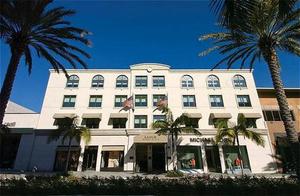 Luxe Hotel Rodeo Drive property photo