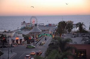 Holiday Inn SANTA MONICA BEACH-AT THE PIER property photo