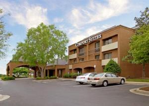 Comfort Suites Chesapeake property photo