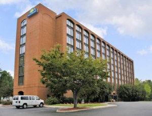 Days Hotel Williamsburg Busch Gardens Area property information