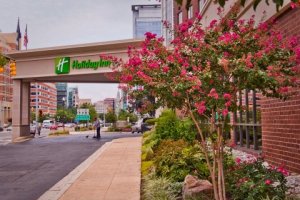 Holiday Inn ARLINGTON AT BALLSTON property information