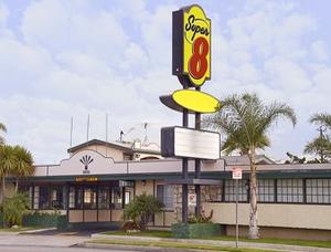 Super 8 Los Angeles/Lax Airport property photo