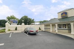 BEST WESTERN Colonial Inn property photo