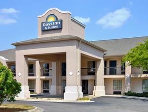 Days Inn and Suites Fort Valley property photo