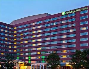Holiday Inn Hotel & Suites CHICAGO-OHARE (ROSEMONT) property photo