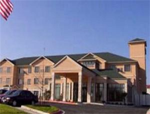 Hawthorn Suites by Wyndham Austin Airport property photo