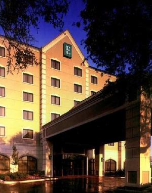 Embassy Suites Austin  Arboretum property photo