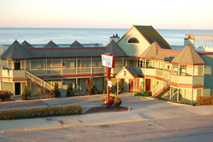 Shoreline Inn...on The Beach property photo