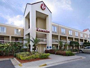 Baymont Inn & Suites Orlando I-Drive property photo