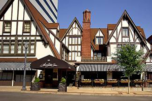 Seven Gables Inn property photo