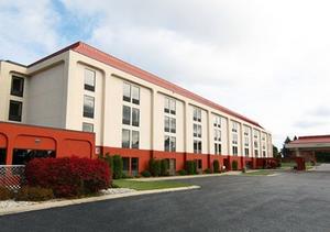Hampton Inn Cadillac property photo