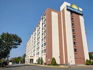 Days Hotel Newark Airport property photo