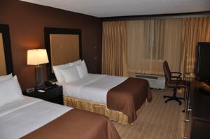 Holiday Inn Hotel & Suites PARSIPPANY FAIRFIELD property photo