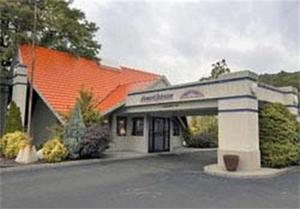 Howard Johnson Express Inn -- North Plainfield property photo