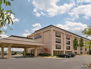 Baymont Inn & Suites Cincinnati property photo