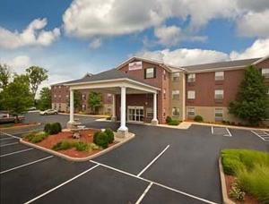 Hawthorn Suites by Wyndham Cincinnati property photo