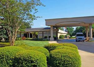 Clarion Inn Airport property photo