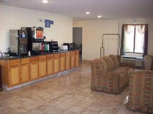 Country Hearth Inn Hardeeville property photo