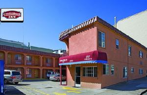 Country Hearth Inn San Francisco Presidio property photo