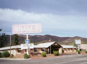 Best Value Gold Rush Inn property photo