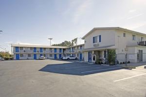 Americas Best Value Inn property photo