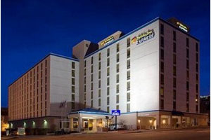 Holiday Inn Express Nashville-Downtown property photo