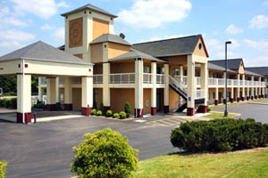 Super 8 Columbia property photo