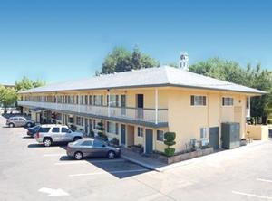BEST WESTERN Town House Lodge property photo