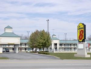Super 8 Pulaski property photo