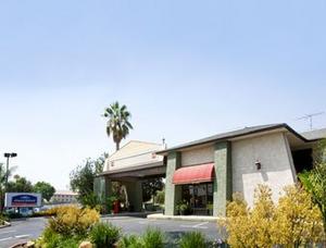 Howard Johnson Redlands property photo