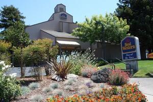 BEST WESTERN PLUS Inn At The Vines property photo
