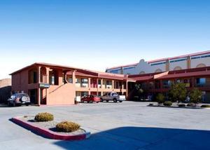 Econo Lodge Midtown property photo