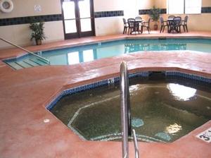 Holiday Inn Express MORIARTY property photo
