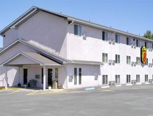 Super 8 Raton NM property photo