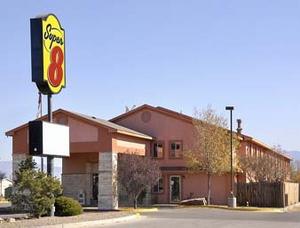 Super 8 Belen NM property photo