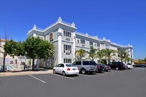 BEST WESTERN Luxury Inn property photo