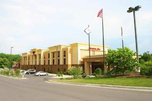 Hampton Inn Lewisburg property photo