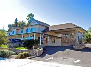 BEST WESTERN PLUS Cedar Inn & Suites property photo