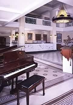 Historic Plains Hotel property photo