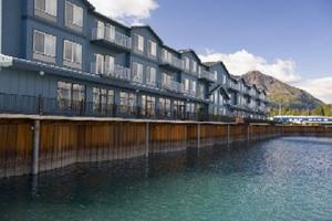 Holiday Inn Express SEWARD HARBOR property photo