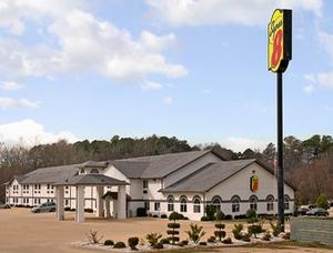 Super 8 El Dorado property photo