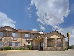 Super 8 Charles City property photo